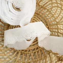 Broderie Anglaise blanche Zamée - 40mm