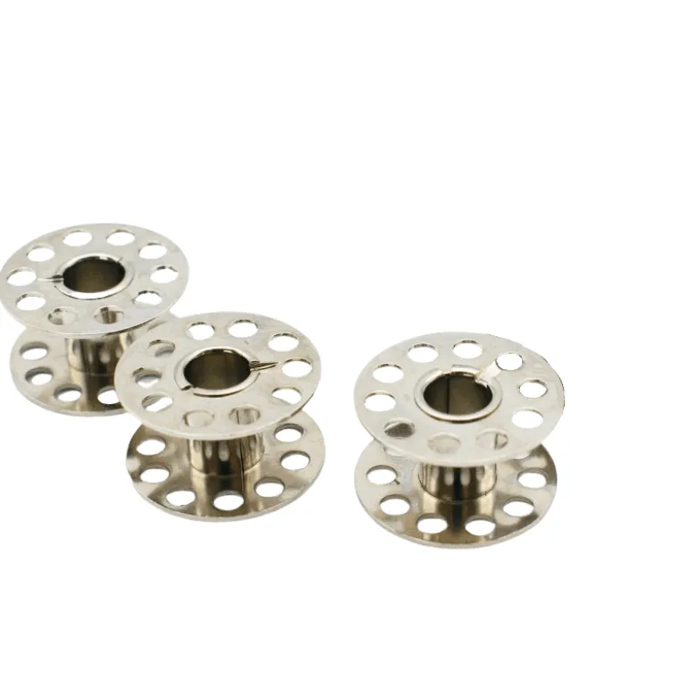 Canettes Métal plates universelles pour machine à coudre 7 trous - 15K - lot de 3