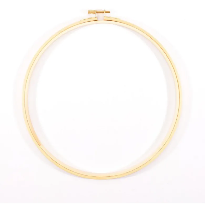 Cercle à broder en bois taille 6 : 14.5cm