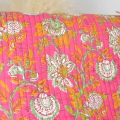Coton matelassée Palolem motif fleurs Indienne fuchsia