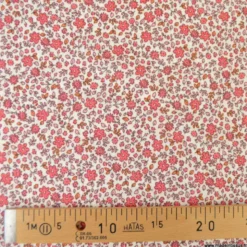 Double gaze Anouchka motif fleurs rouge fond écru - OEKO TEX