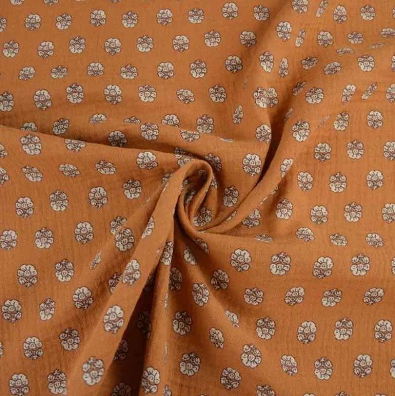 Double gaze de coton Bio & OEKO TEX Augustine motifs fleurs fond caramel