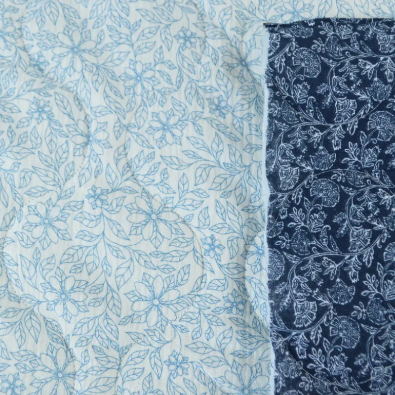 Double gaze matelassée motif fleur d'inspi Indienne Bleu