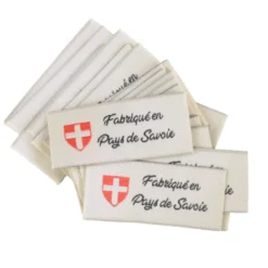 Etiquette tissée à coudre message "Fabriqué en Pays de Savoie" 20x45mm