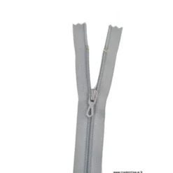 Fermeture éclair en nylon. col 440 Gris foncé