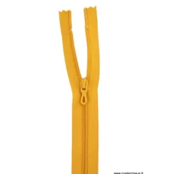 Fermeture éclair en nylon. col 674 Jaune moutarde