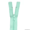 Fermeture éclair en nylon. col 710 menthe