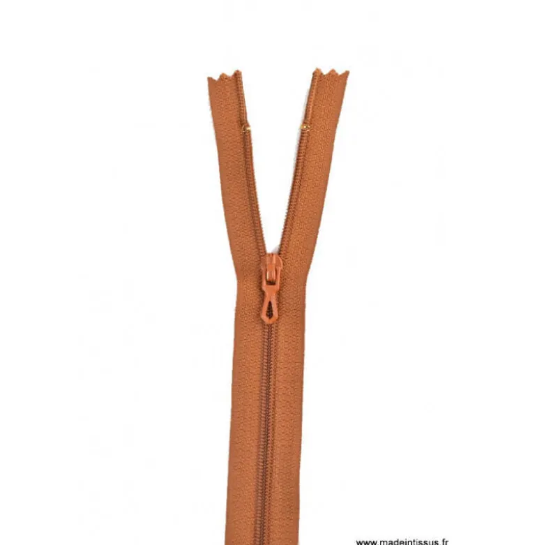 Fermeture éclair en nylon. col 979 Marron moyen
