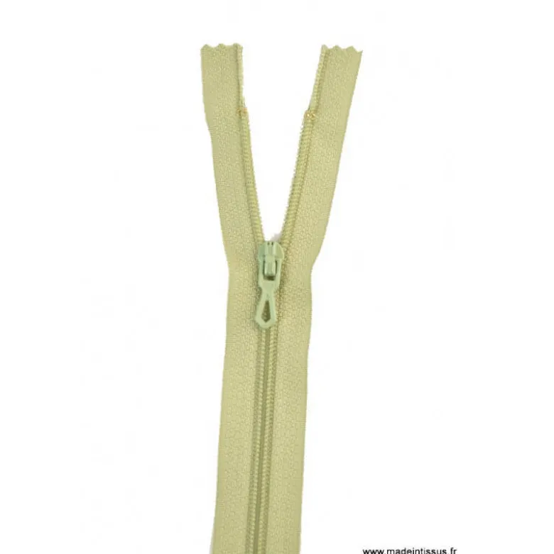 Fermeture éclair en nylon. col 748 vert Saule