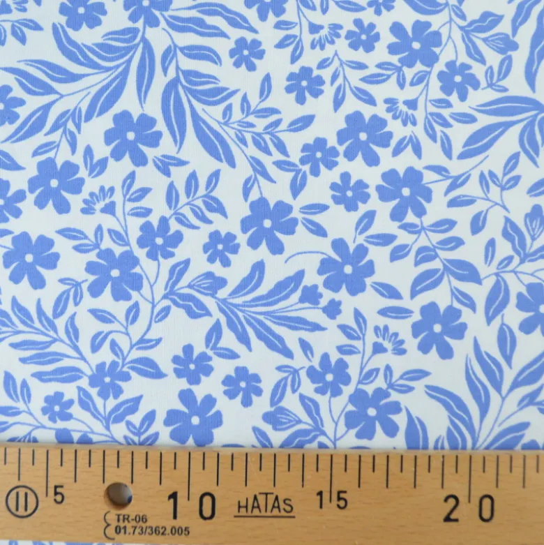Jersey fleurs bleues fond blanc – Poppy Fabrics - OEKO TEX