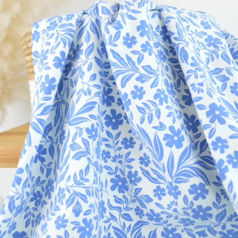 Jersey fleurs bleues fond blanc – Poppy Fabrics - OEKO TEX