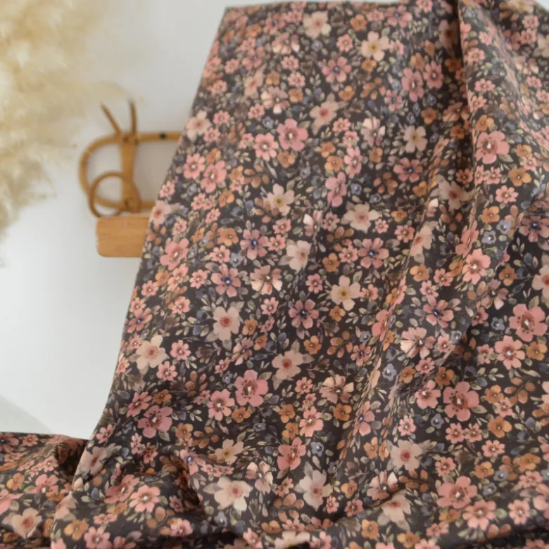 Jersey fleurs vieux rose et beige fond marron – Poppy Fabrics - OEKO TEX