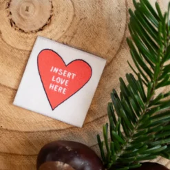 Lot de 5 étiquettes tissées - Insert love here - Ikatee