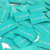 Lot de 5 étiquettes tissées - "Sew Girl" fond turquoise