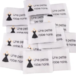Lot de 5 étiquettes tissées - Une petite robe Noire