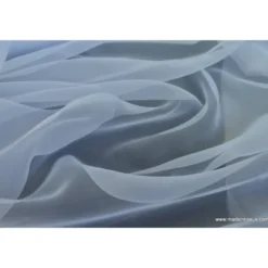 Organza polyester blanc 300cm .