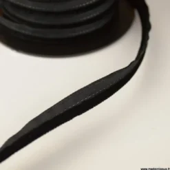 Passepoil velours 3.5mm coloris Noir pour l'ameublement