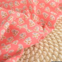 Popeline Bio & OEKO TEX motifs fleurs block print fond rose