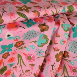 Popeline de coton Meadow Flower Pink - Nerida Hansen