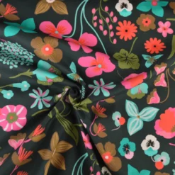 Popeline de coton Meadow Flower Noir - Nerida Hansen