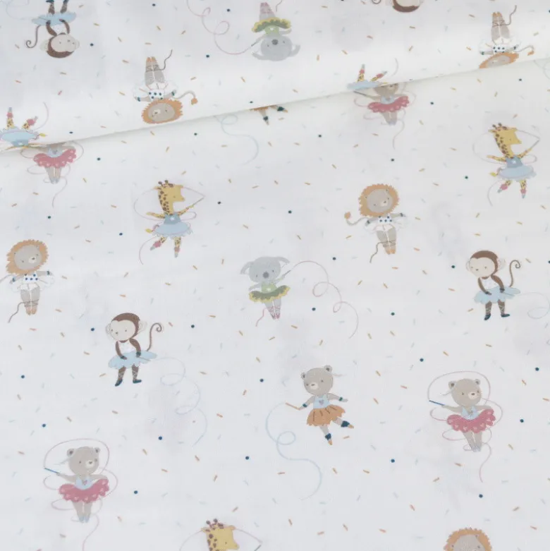 Popeline de coton Play motif animaux du cirque
