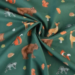 Popeline Poppy motif animaux de la foret fond vert - OEKO TEX