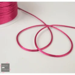Queue de rat au mètre 2mm coloris Fuchsia