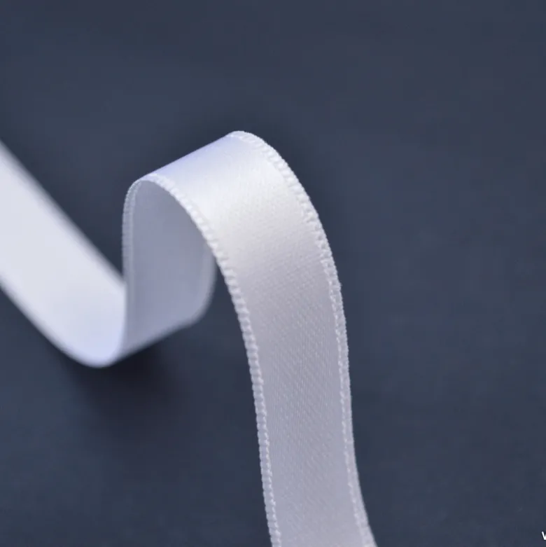 Ruban SATIN double face BLANC , 10 mm