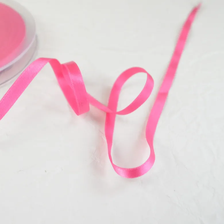 Ruban satin rose bonbon - 6 mm