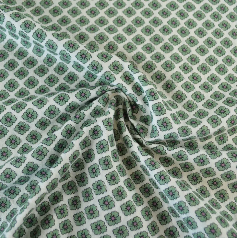 Seersucker motif Fleurs graphiques vertes fond écru