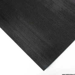 Tapis caoutchouc noir,à rayure, au mètre en 1.20m de largeur