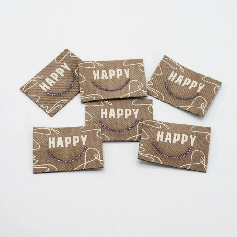 Étiquette tissée beige - Happy - strass doré
