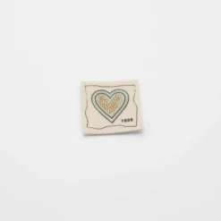 Étiquette tissée - Coeur et strass fond écru