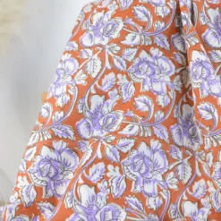 Tissu Block print Indien Churu – Motif fleurs fond terracotta