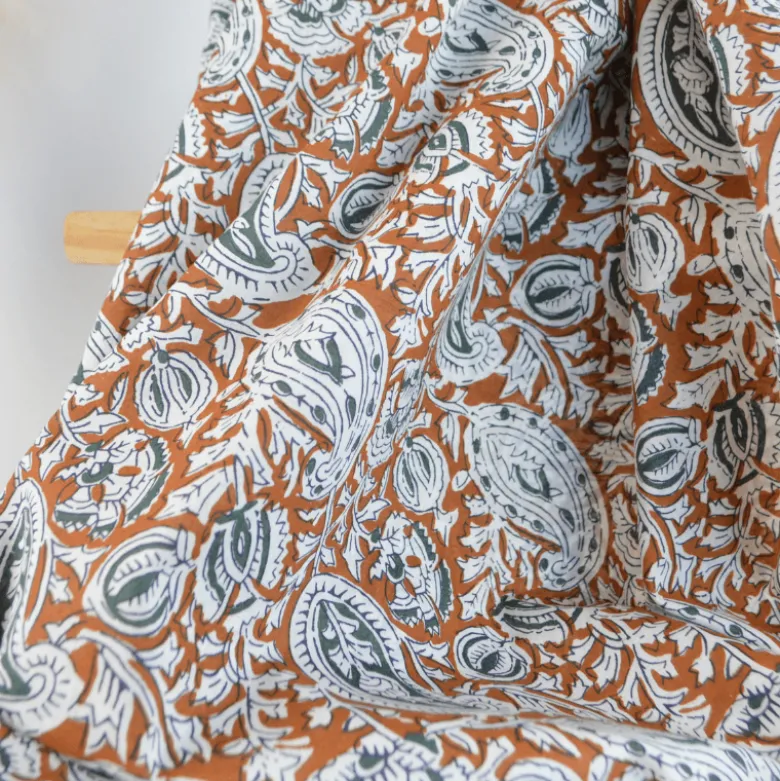 Tissu Block print Indien Pushkar – Motif fleurs fond Cognac
