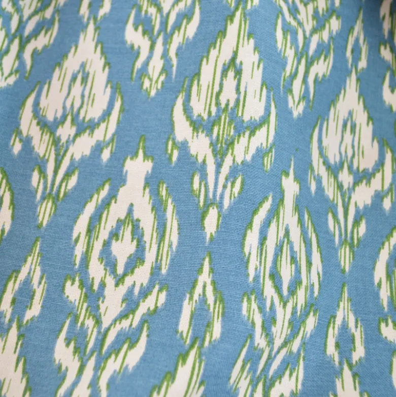 Tissu canva Basuki type canvas motif Ikat bleu et lin