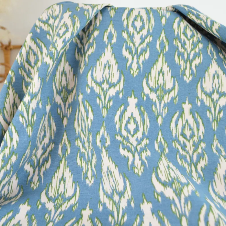 Tissu canva Basuki type canvas motif Ikat bleu et lin