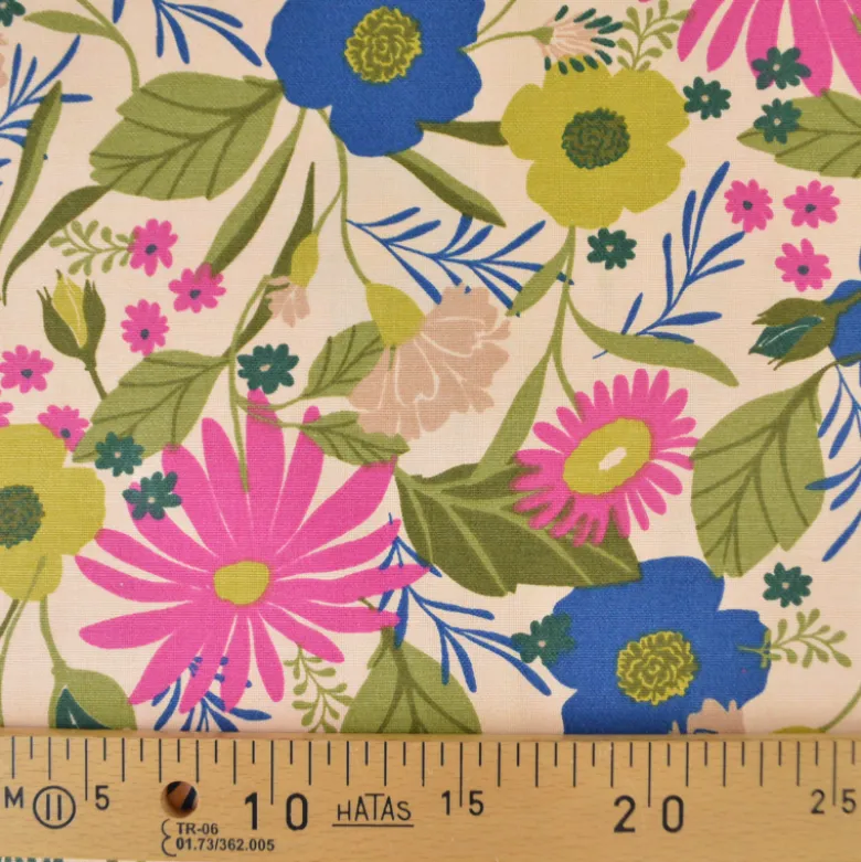 Tissu canva Loricette type bachette motif fleurs bleues et roses fond écru