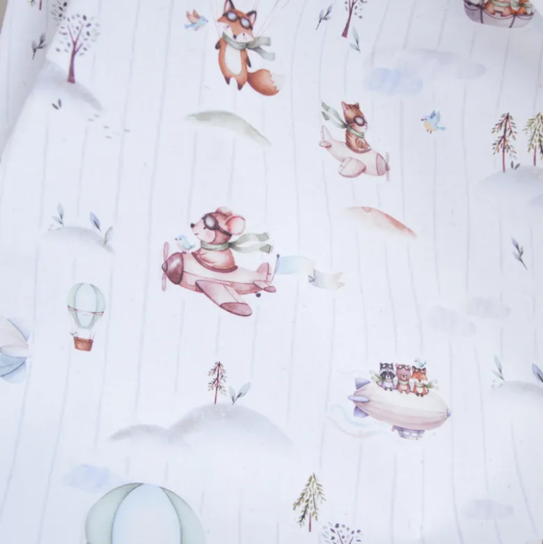 Tissu coton Aviateur motif avions, montgolfières et animaux -OEKO TEX