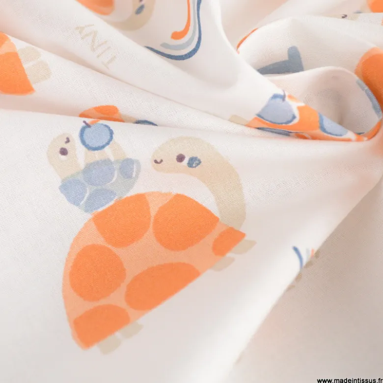 Tissu Coton Bekitou motif Tortues oranges fond blanc - OEKO TEX