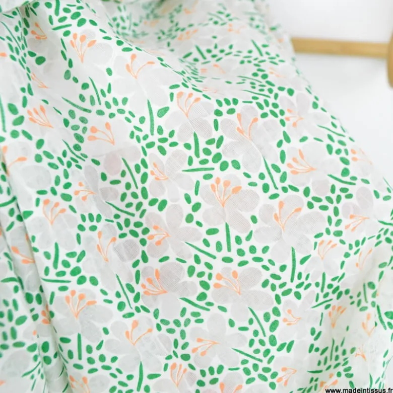 Tissu coton dévoré - motif fleuri vert et blanc