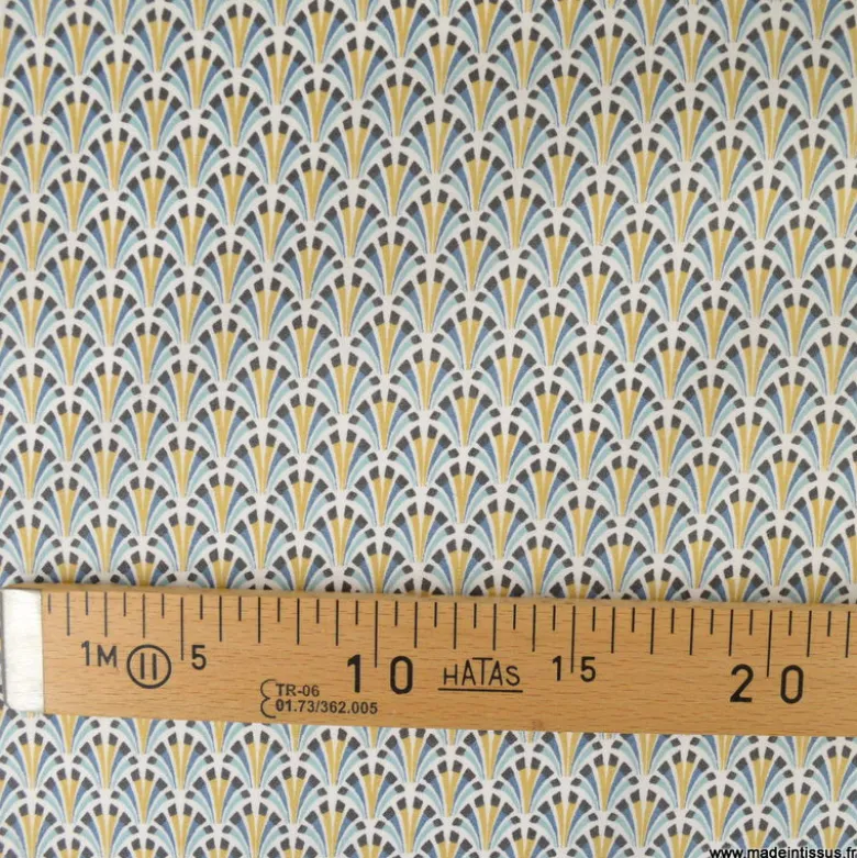 Tissu coton Enduit Kolius motif écailles Bleu et blanc