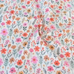 Tissu coton Enduit Maddy fleurs roses fond écru