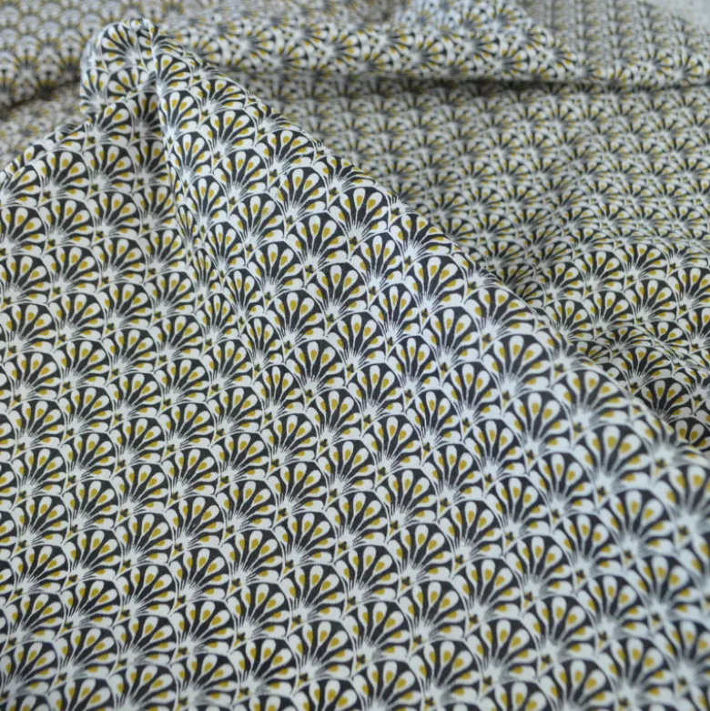 Tissu coton Gaudi écailles Noir - OEKO TEX