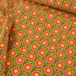Tissu coton Jolijoli motif fleurs fond vert - OEKO TEX