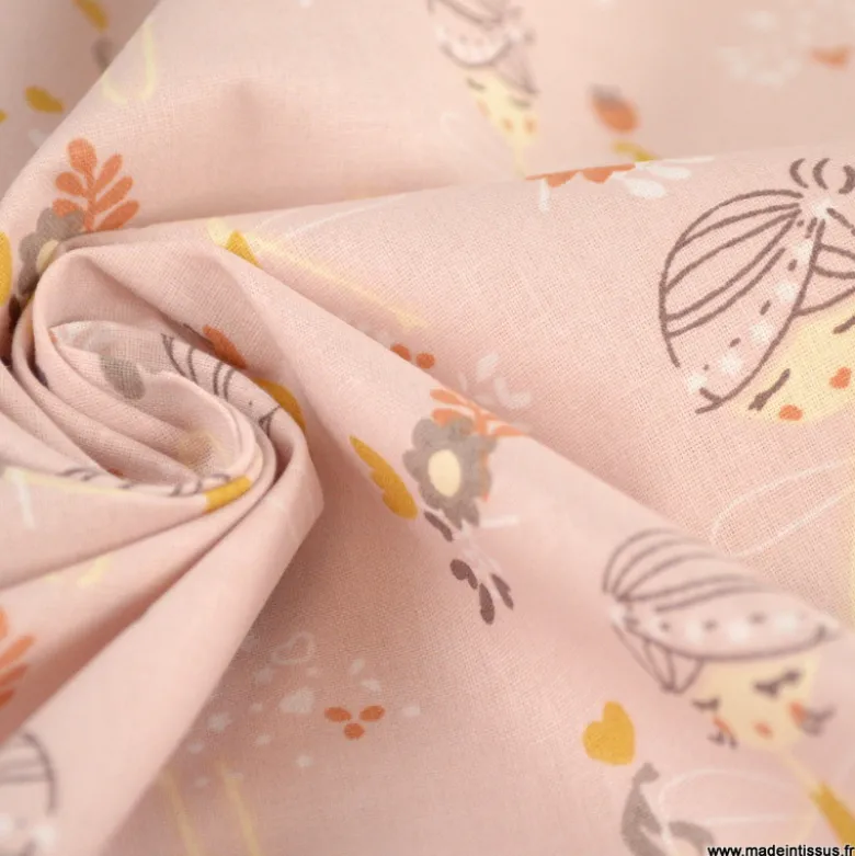 Tissu coton motifs Princesses et fleurs rosée- OEKO TEX