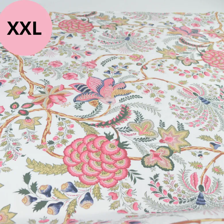 Tissu coton Palopa XXL motif fleurs Indiennes roses fond blanc
