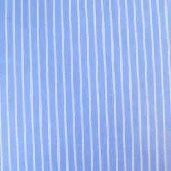 Tissu coton à rayures larges irisées bleus et blanches
