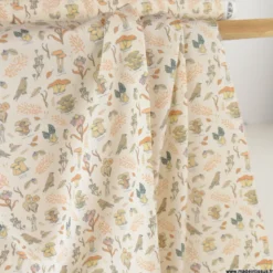 Tissu Cotton and Steel, collection Mushroom Hunt motif fleurs, champignons et oiseaux - OEKO TEX
