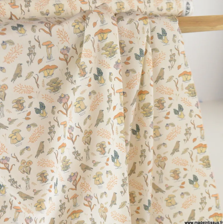 Tissu Cotton and Steel, collection Mushroom Hunt motif fleurs, champignons et oiseaux - OEKO TEX